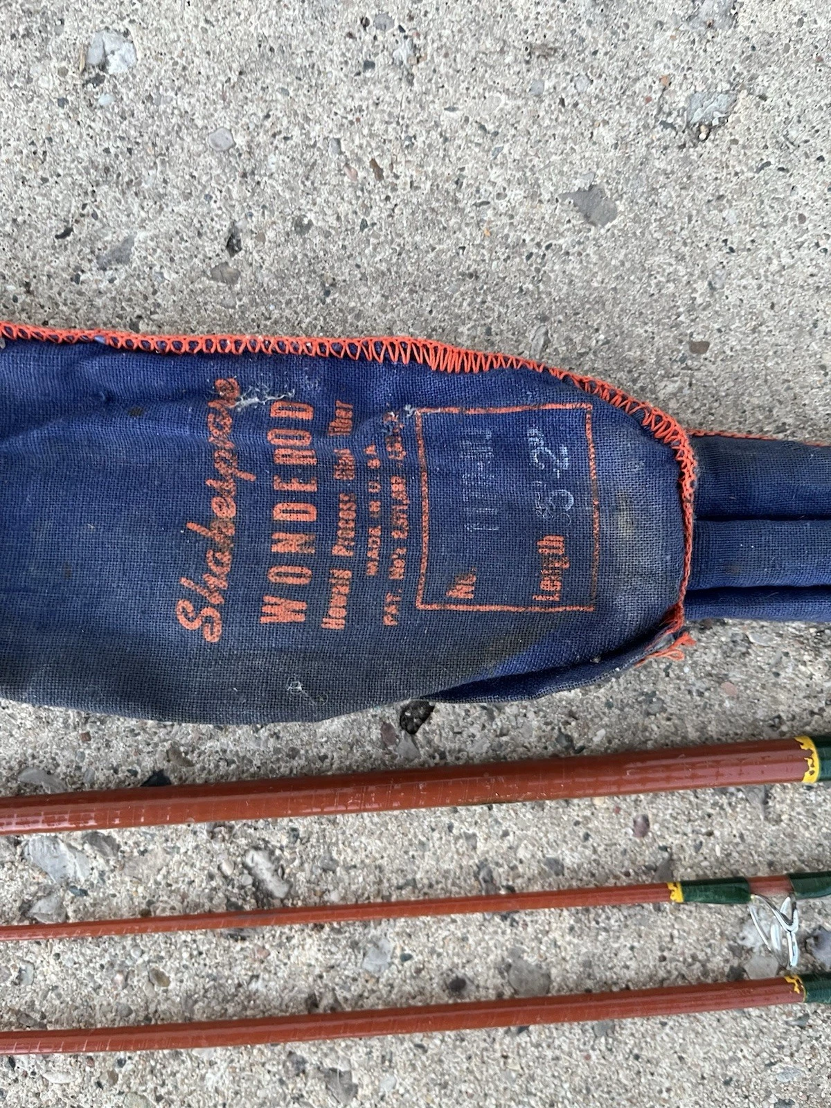 Shakespeare Wonderod Vintage Casting Fishing Rod Fiberglass with Original Sleeve
