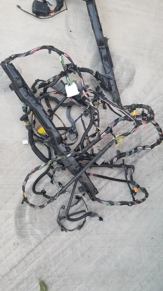 OEM 2013-2018 RAM 1500 TABLERO TABLERO ARNÉS DE CABLEADO 6810501AE Foto 3 de 4