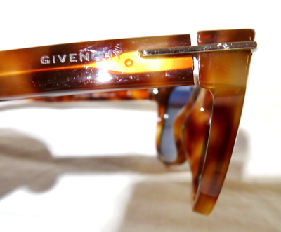 Givenchy GV 7020/F/S Sunglasses 51-22-145 Tortoise eyewear  display picture 2