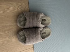  UGG FLUFF YOU WOOL SLIPPERS SLIDES METAL GREY MENS 5 / WOMENS 7 great condition