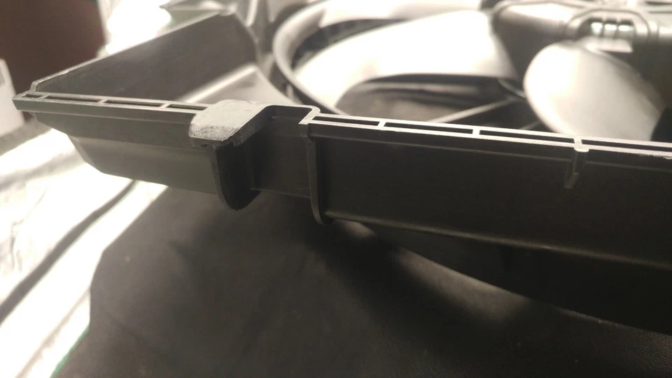 TYC 623430 BMW Replacement Cooling Fan Assembly Black - Image 3 of 4