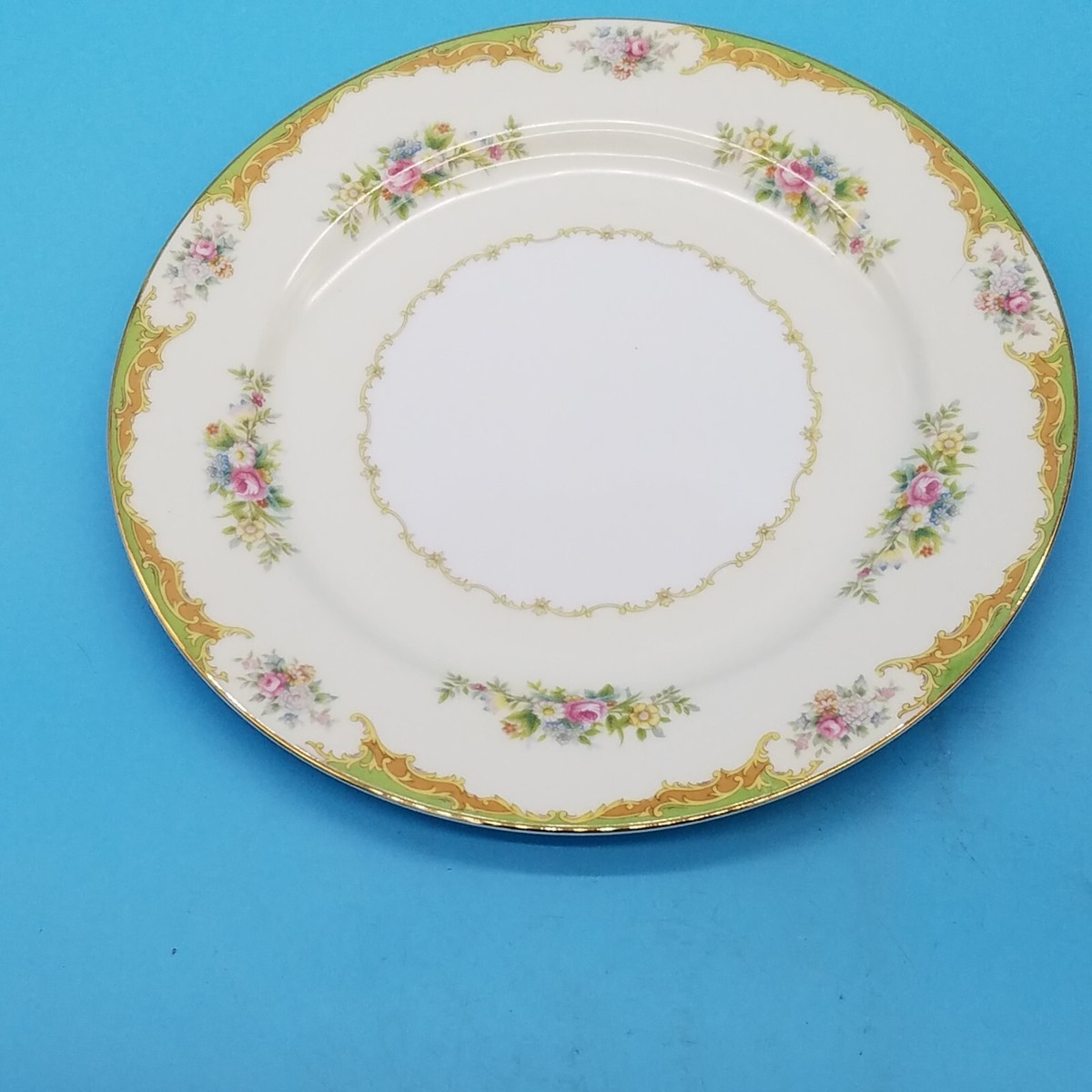 Noritake (M) Floral pattern Dinner plate 10