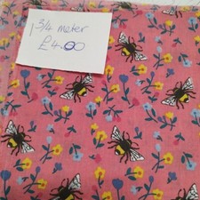 3/4 Meter Bee Fabric On Pink Background