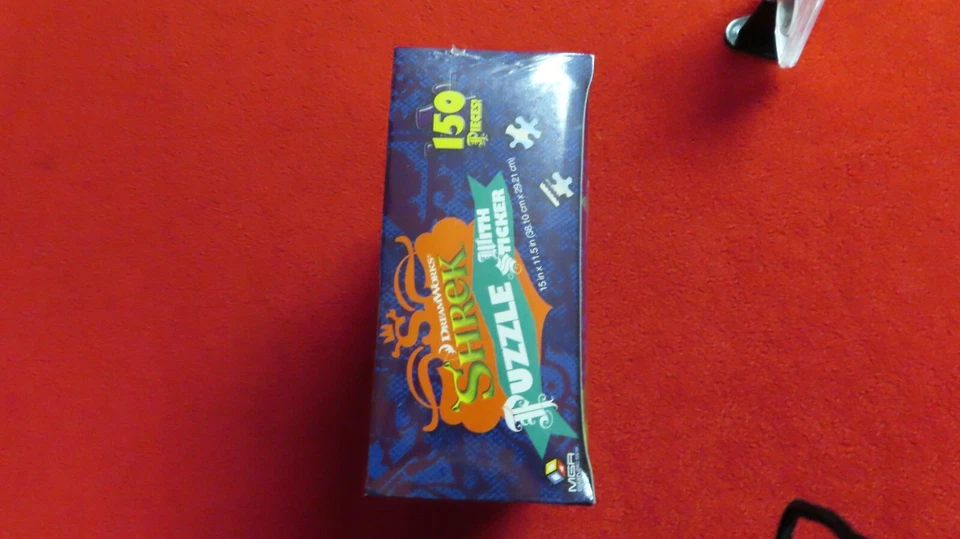 Shrek Puzzle With Sticker New In Box - Image 2 of 4