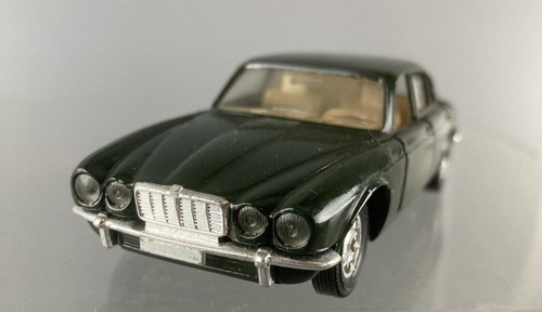 SOLIDO 1/43 SCALE CLASSIC JAGUAR XJ12 UNBOXED A SPLEND MODEL - Bild 3 von 5