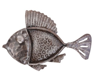 Small fish with a thick welded metal rim, Recycled Metal Haitian Art