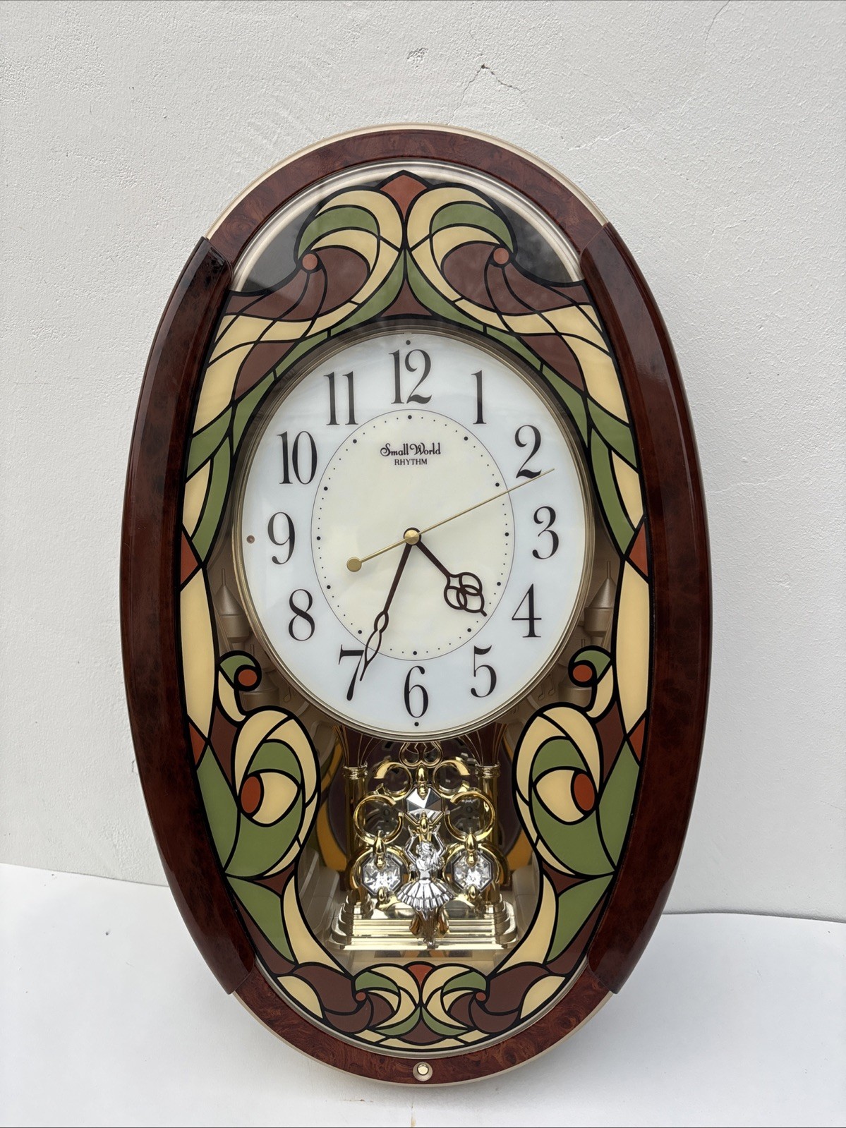 Rhythm Tiffany Red Stained Glass Legacy Musical Motion Clock 4MJ430WT01