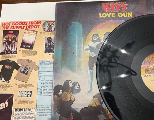 KISS Love Gun ORIG 1977 LP w/T shirt Merch Form CASABLANCA NBLP 7057-V EX Vinyl