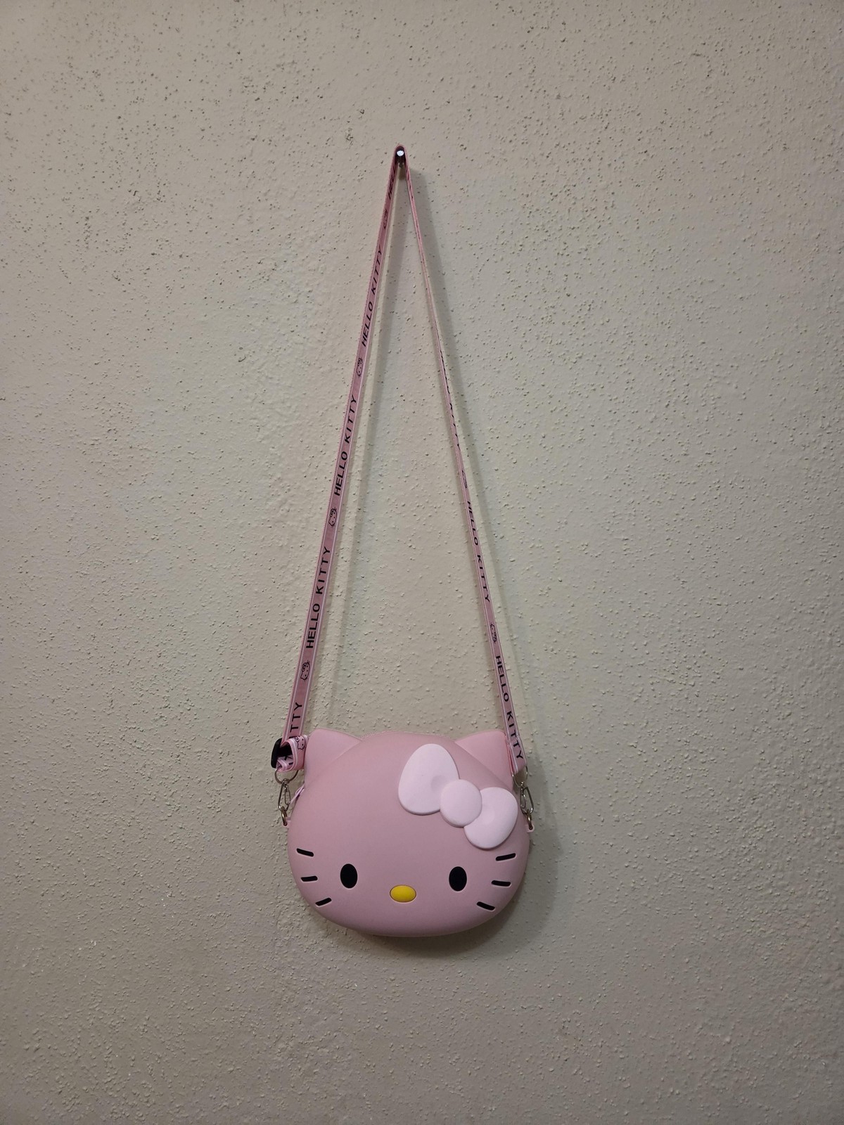 Hello Kitty Crossbody Bag Womens Mini Pink Cartoon Cat Face Purse Bow Zip Strap