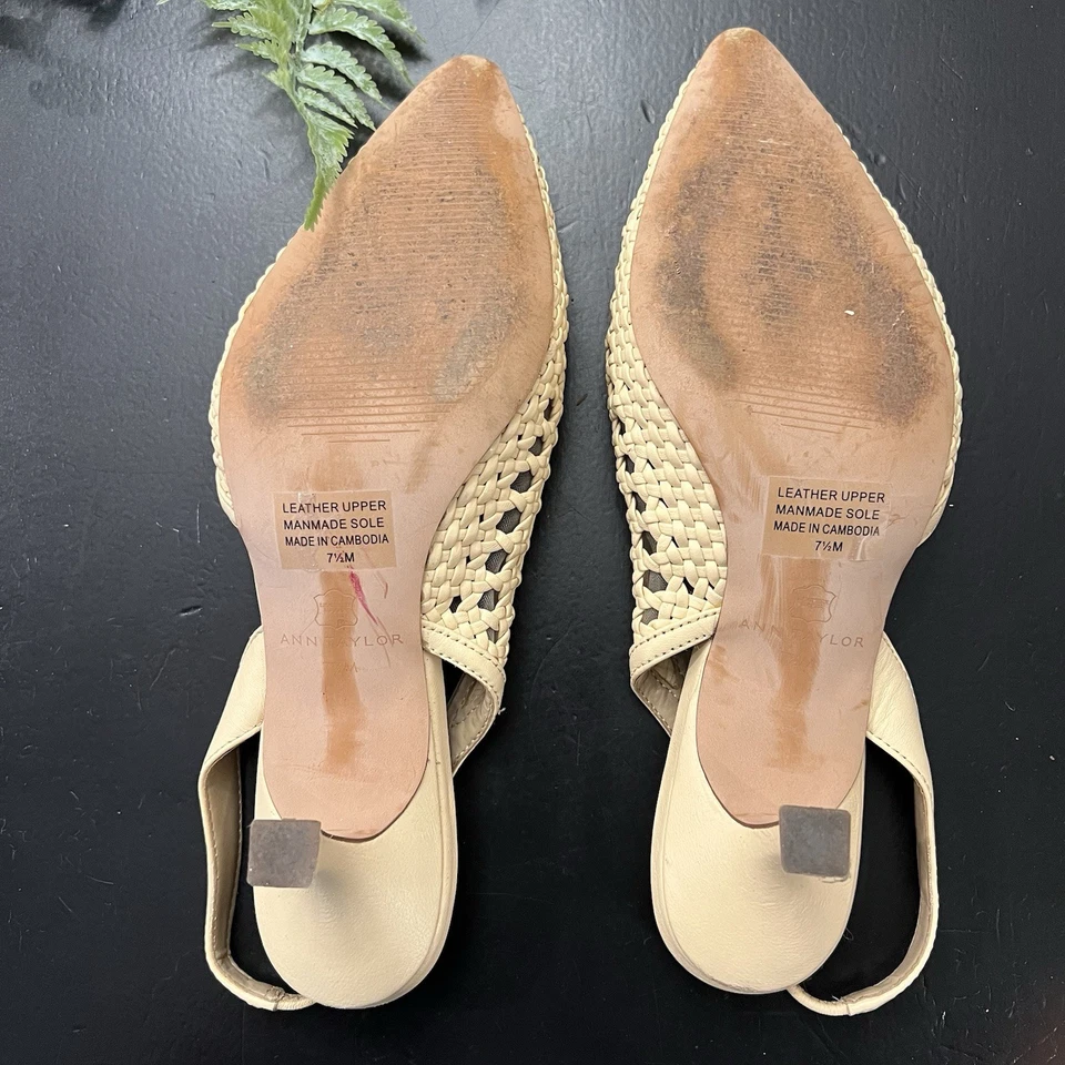 Tacones de gatito tejidos Ann Taylor Ariana de cuero Missy trigo sarraceno talla 7,5 Foto 3 de 4