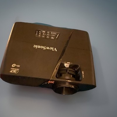 ViewSonic PJD5153DLP Projector 3200 ANSI 1024x768 3D Ready Remote Box