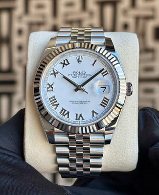 Rolex Datejust 41  White Roman  Jubilee COMPLETE SET 126334