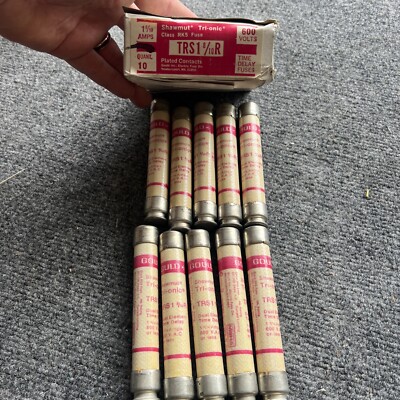 GOULD SHAWMUT BOX OF 10 TRI-ONIC FUSES TRS1-8/10R 1-8/10AMP 600VOLT NIB
