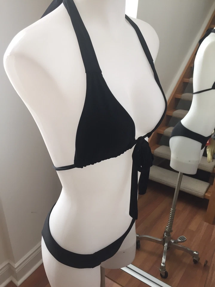 UNA CUCHARADITA Bikini Negro Lazo Frontal Volantes Rumbo Talla US 4 UK 8 Venta al por menor $150 Foto 2 de 4