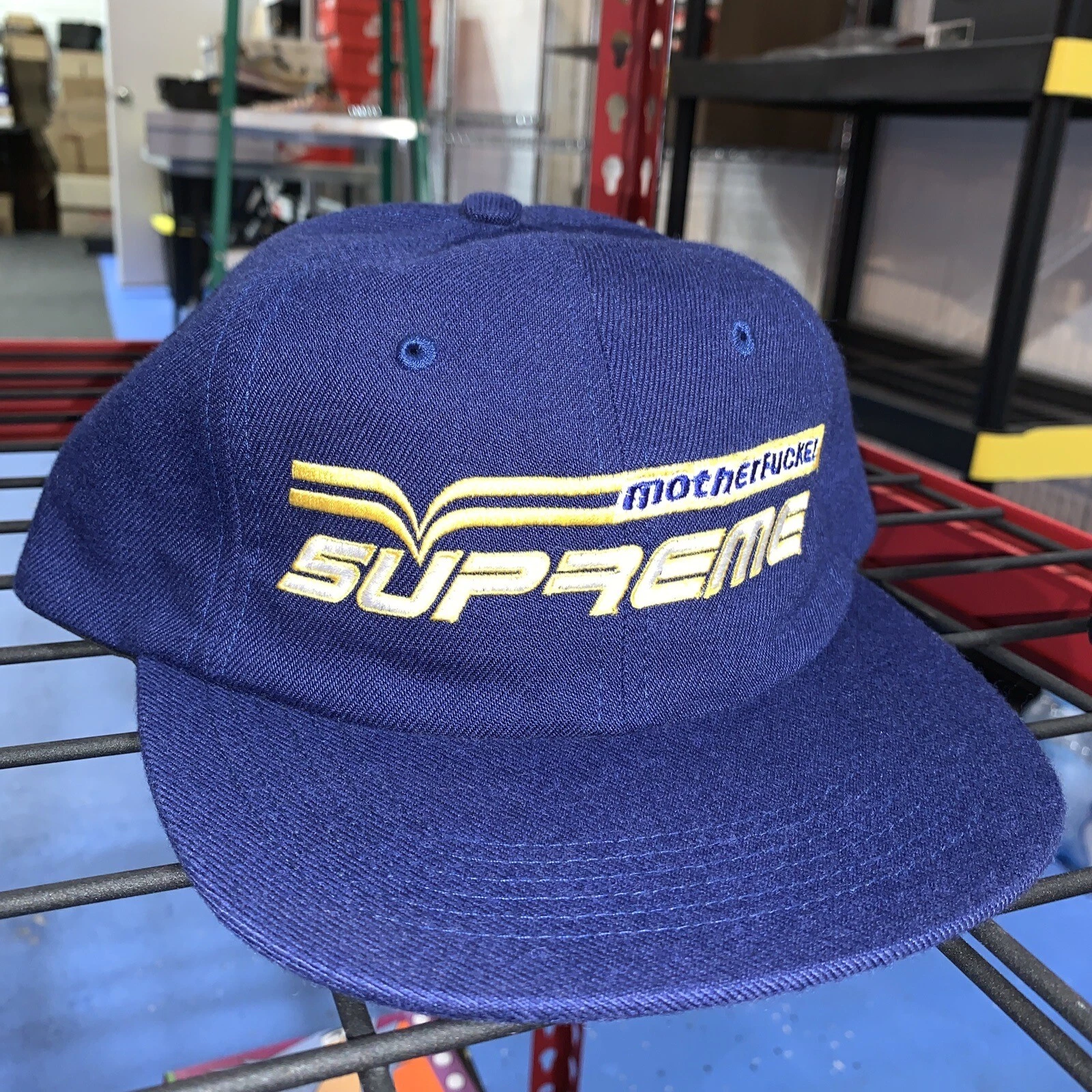 Supreme MF Logo 6 Panneau (100 % AUTHENTIQUE) SS19 (TOUT NEUF)