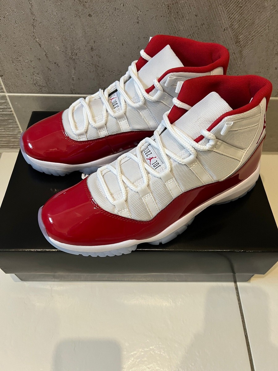 size 9 jordan 11