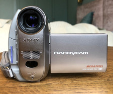 Sony Handycam DCR-HC40E PAL MiniDV Camcorder UNUSED MINT Bundle TESTED