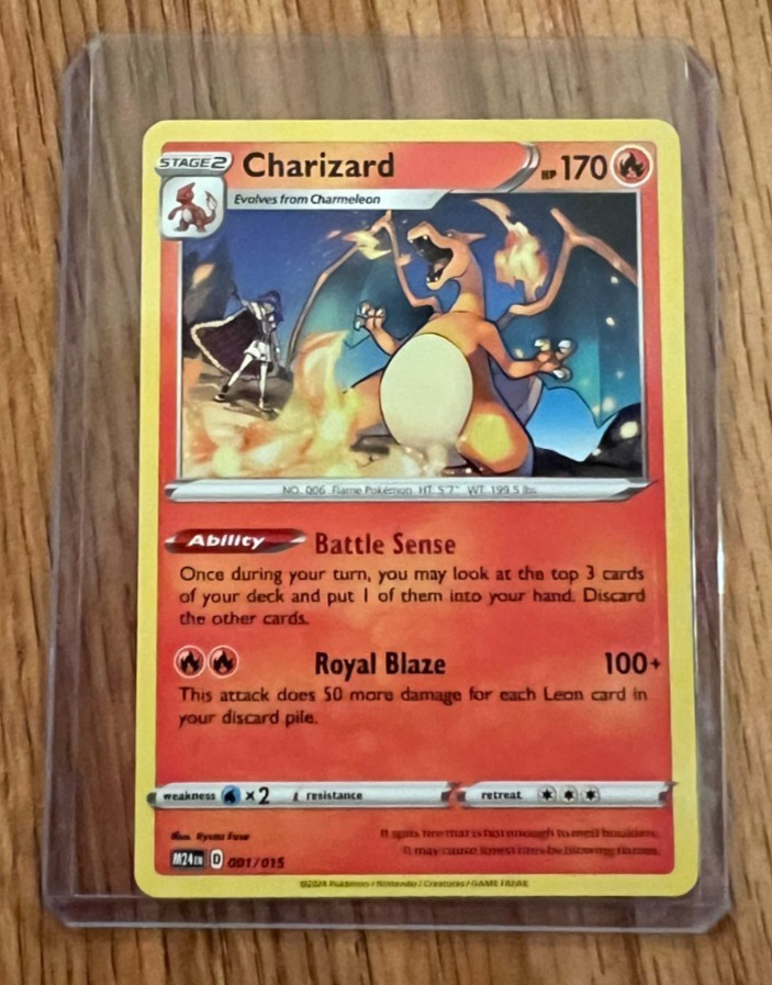 Charizard 025/185 Vivid Voltage Non Holo Rare Pokemon Card NM-M