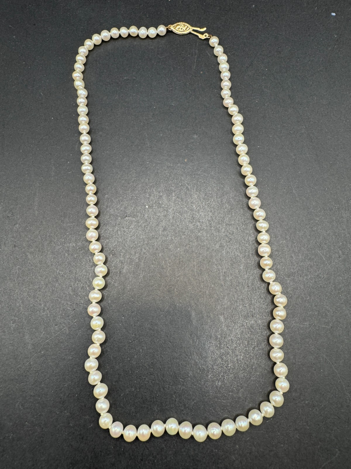 PJS 14K Solid Yellow Gold Clasp Knotted Fresh Wat… - image 1