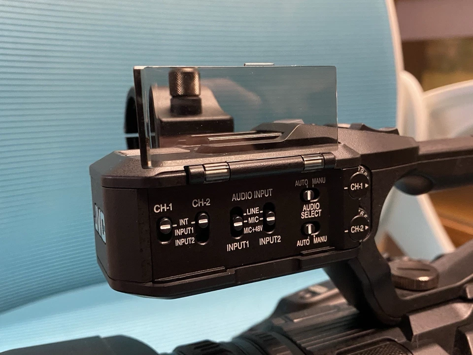 JVC GY-HM180U AVCHD HDMI SDXC 4K HD Professional Camcorder w/Battery + Charger - Image 4 of 4