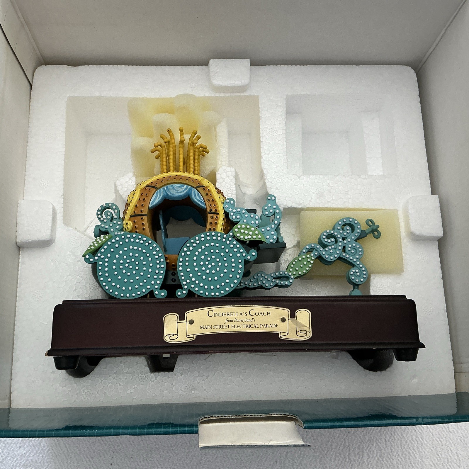 WDCC Disneyland Main Street Electrical Parade Cinderella’s Coach w/Lightbulb