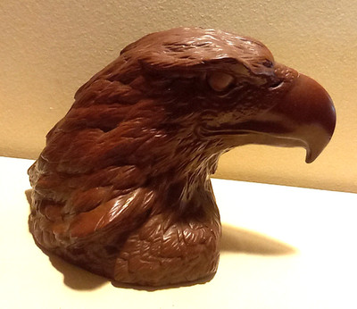 1990 Red Mill Mfg. American Eagle Head Pecan Shells & Resin Handcrafted Figurine