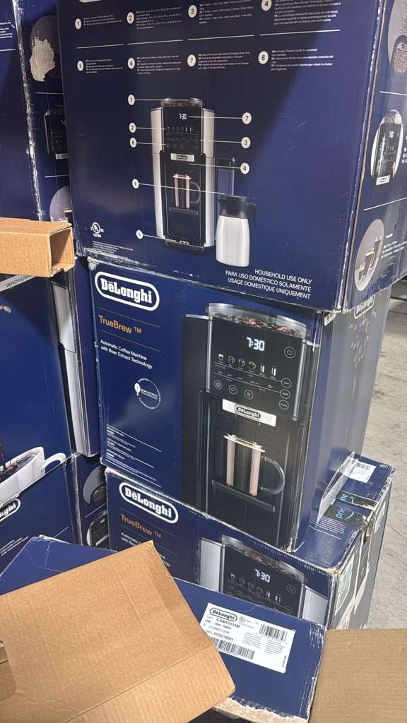 DeLonghi True Brew Drip Coffee Maker with Grinder and 40oz Carafe - Single Se...