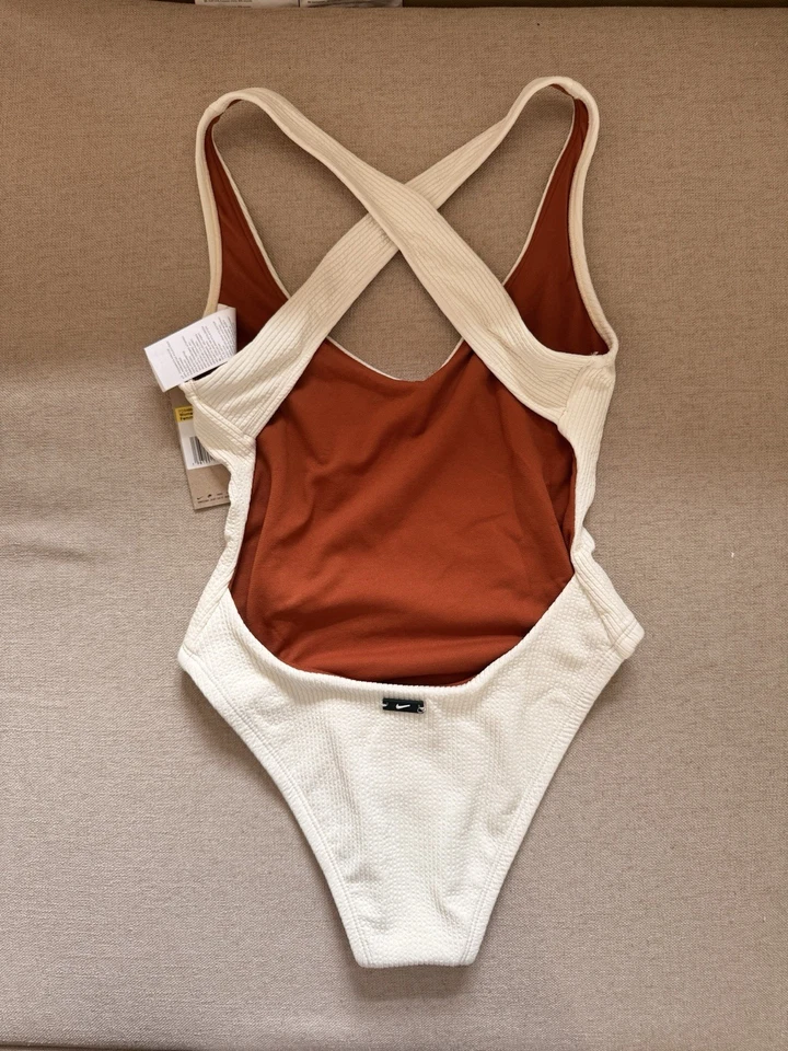 NEUF one-piece swim Nike, size taille S NEW - Photo 1/4