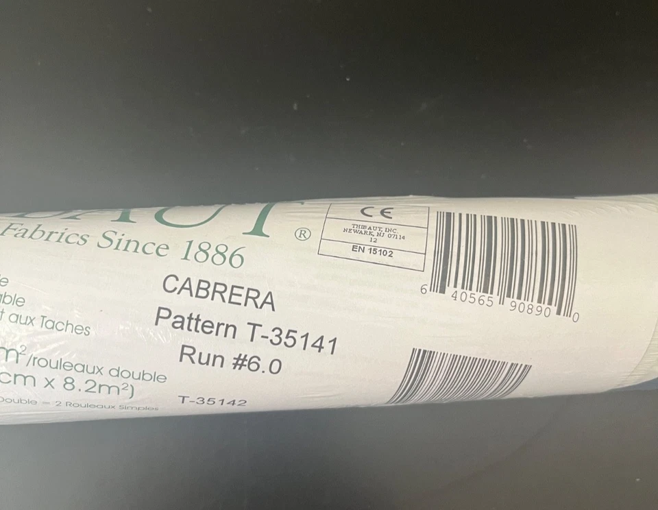 THIBAUT Navy Blue & White CABRERA Floral Wallpaper Double Roll T-35141 (Have 6) - Image 3 of 4