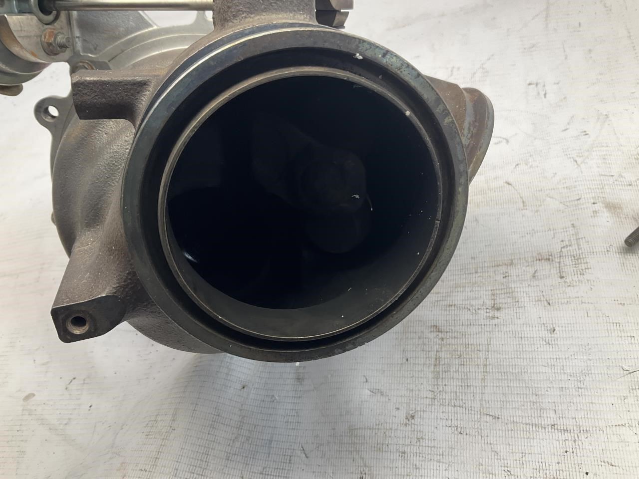 16-19 Ferrari 488 GTB Spider Right Turbo Turbocharger T