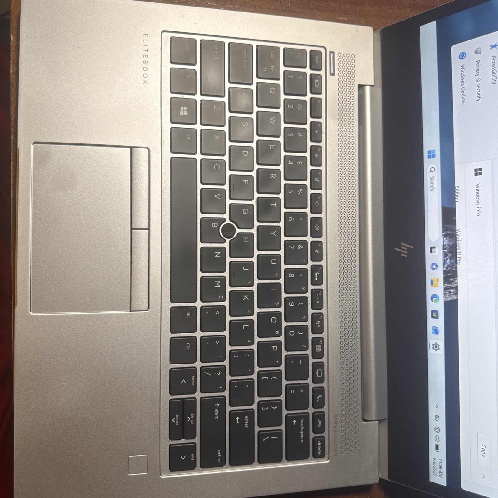 hp for elitebook 840, 14-Inch Laptop, with Intel Core i7 6th Gen., 256 GB SSD (Solid State Drive), Windows 10 Pro