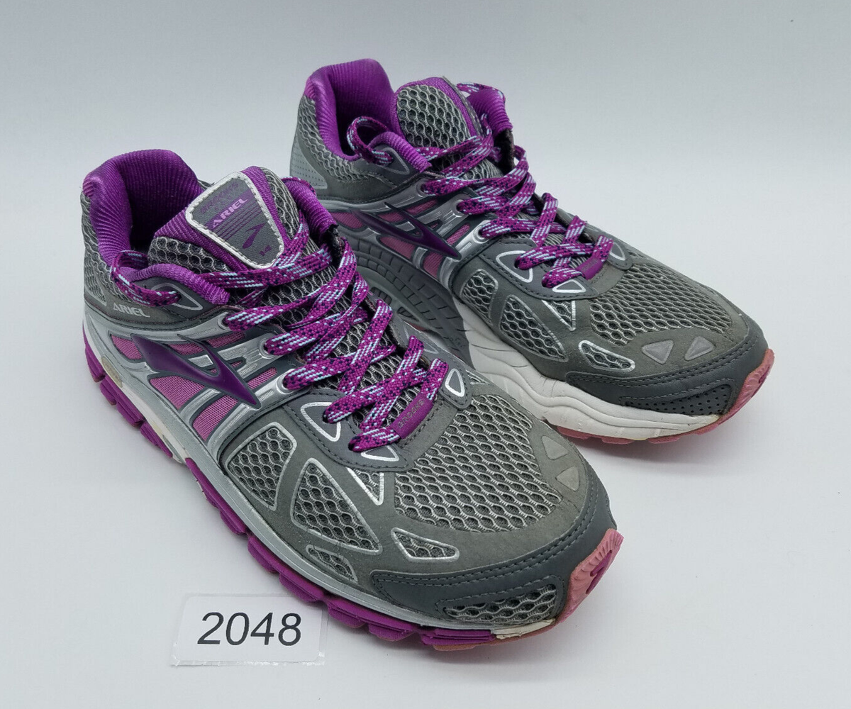 Brooks unisex Gray Athletic Shoes size 9 medium Brooks Ghost 16 Women main image 2
