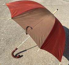 Vintage Nylon Bakelite Plastic Handle 1970s Brown Retro Classic 35" Umbrella