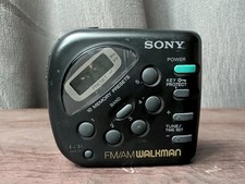 Sony SRF-M32 FM/AM Walkman Radio W/ Clip Tested Working Condition