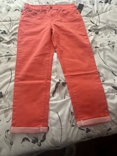 DG2 Diane Gilman Capris  Size 6P New With Tags Orange 