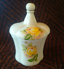Ancienne boite à bibelots en porcelaine années 70