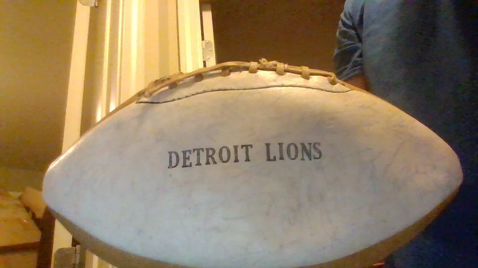 Fútbol americano autografiado de las leyendas de los Detroit Lions de colección de los años 60 Alex Karras, muchos más Foto 2 de 4