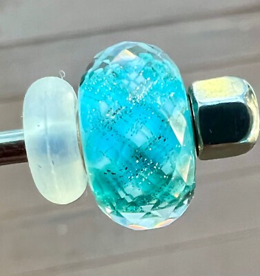 Trollbead unique ooak faceted sea blue silver glitter event bead 