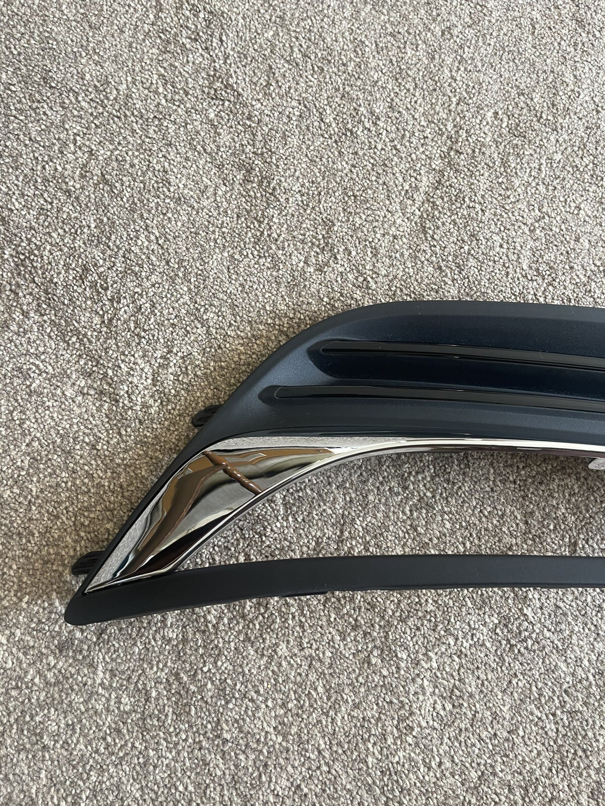 Vauxhall Insignia L/h Side Fog Light and Bezel 2018-onwards 