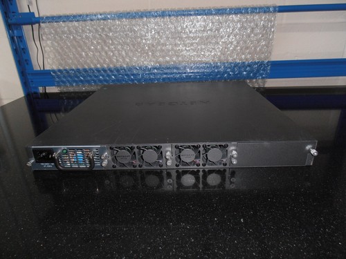 Netgear M7300-24XF XSM7224S V1H1 ProSAFE 24-port 10G SFPP + 4 Combo Ports - Afbeelding 3 van 4