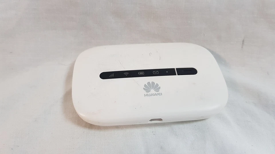 Huawei e5330bs-2 3G unlocked Mobile Wi-Fi Hotspot White Unit Only - Image 2 of 4