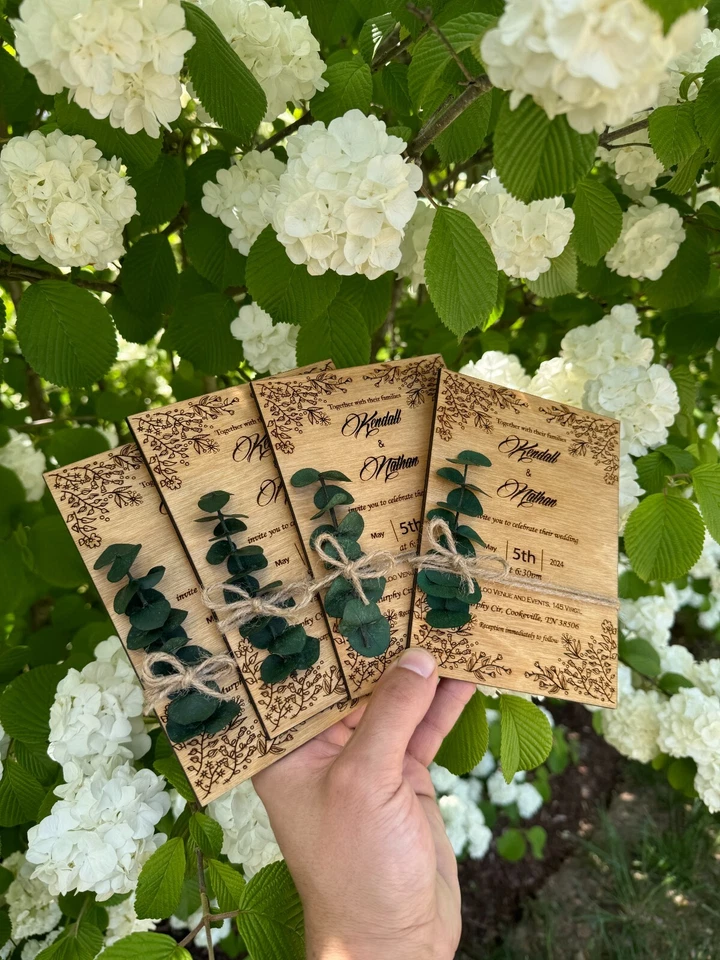 Invitación de boda | Juego de invitación de boda de madera de eucalipto | Corte láser Foto 2 de 4