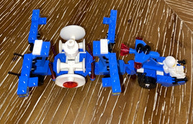 Vintage LEGO Space #6883 and #6884 Terrestrial Rover & Aero Module