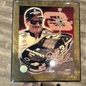 NASCAR Goodwrench Service Plus Dale Earnhardt Sr. #3 Wall Clock 1998