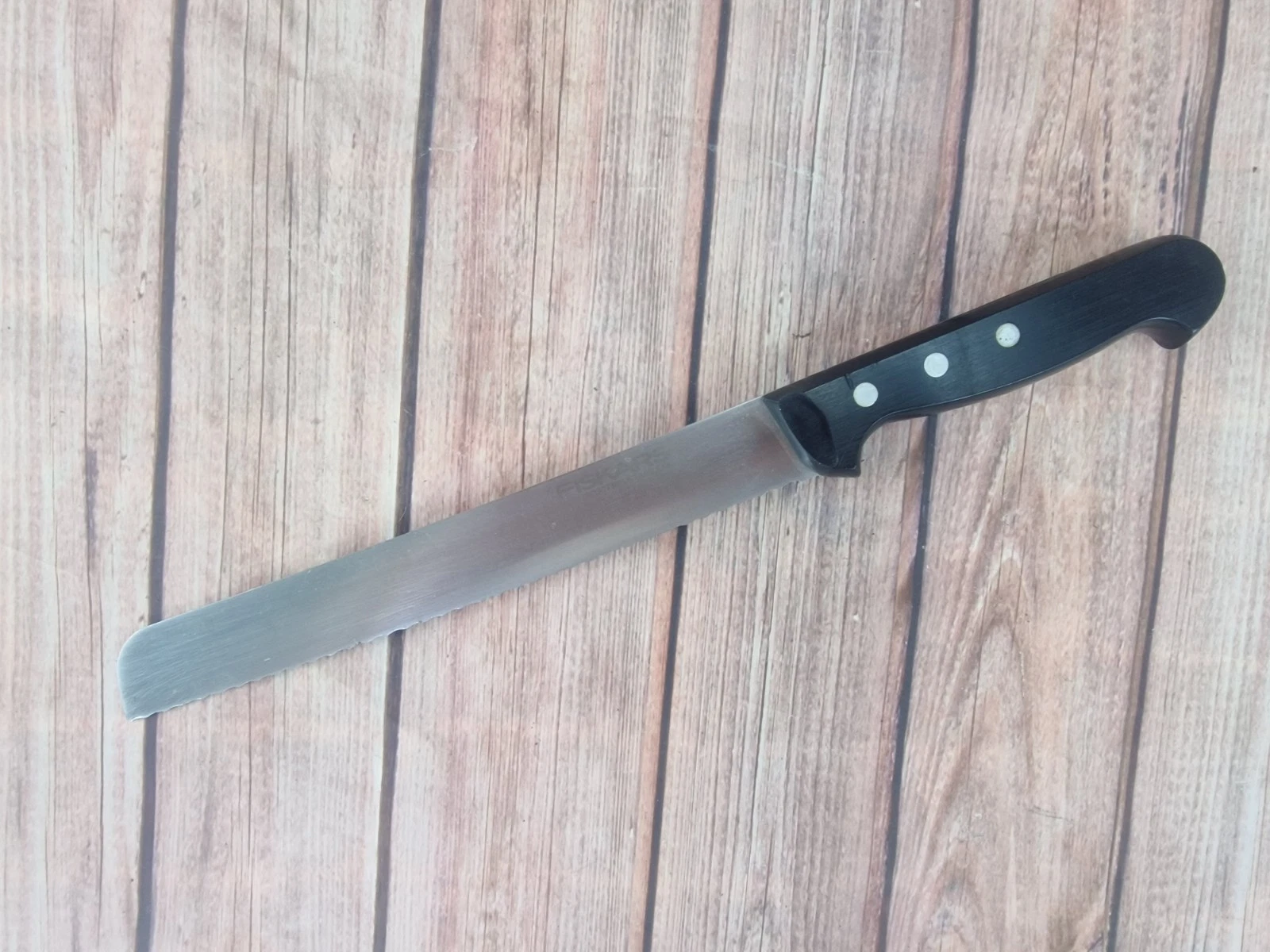 VTG Early Kitchen Bread Knife Serrated Cutlery Bone handle