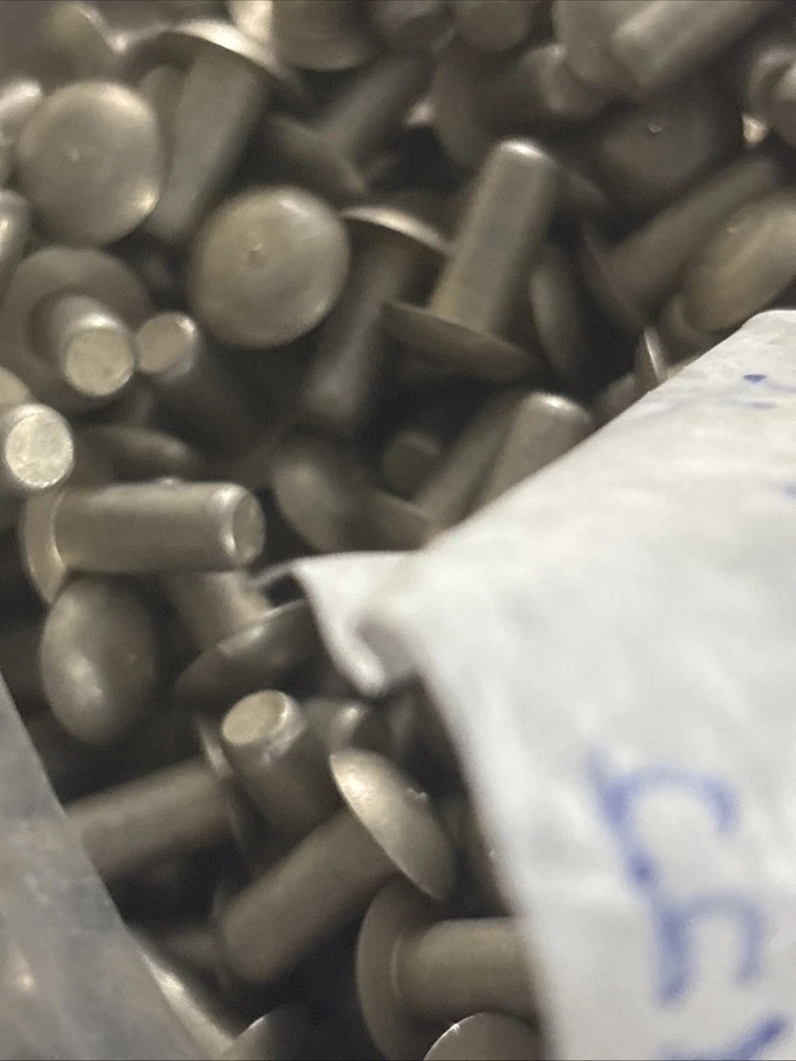 MS2047008-3 Rivet - Image 3 of 4