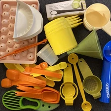 Kitchen Gadget Lot - Vintage Tupperware, Fuller Brush & More 30 Pieces