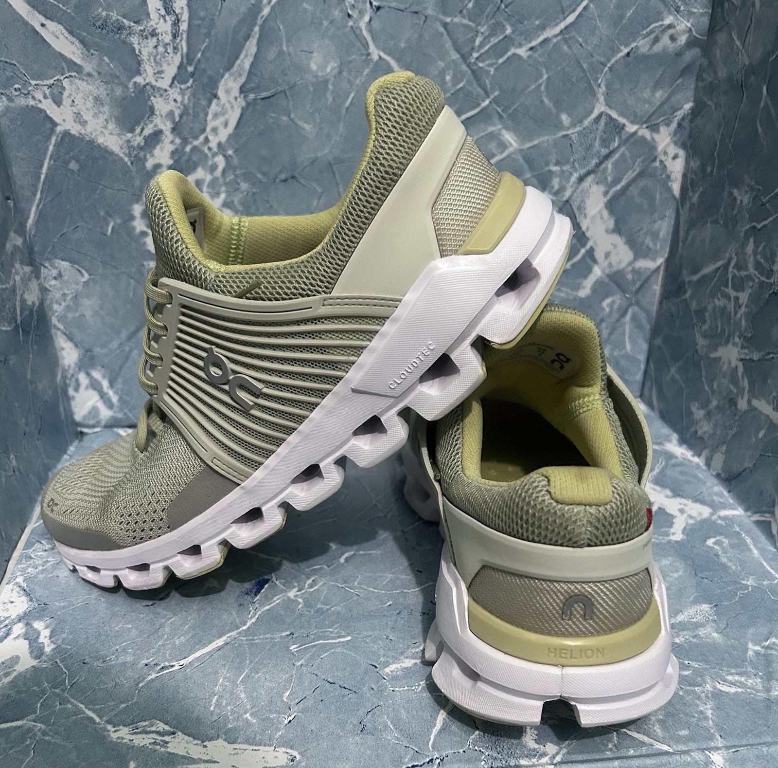 On Cloud Swiss Engineering Cloud Womens Size 8 - image 3