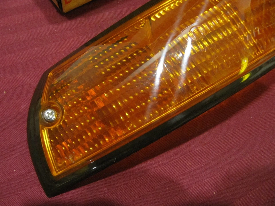 Lente señal de giro izquierda Porsche 911 1973 NOS Bosch Alemania 911 631 947 00 Foto 3 de 4