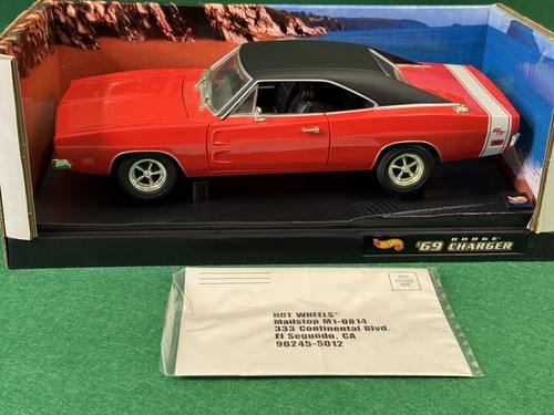 HOT WHEELS DODGE CHARGER 1969 R/T BOX VINTAGE DIE CAST MODELLINO MACCHINA 1:18 - Foto 10 di 12